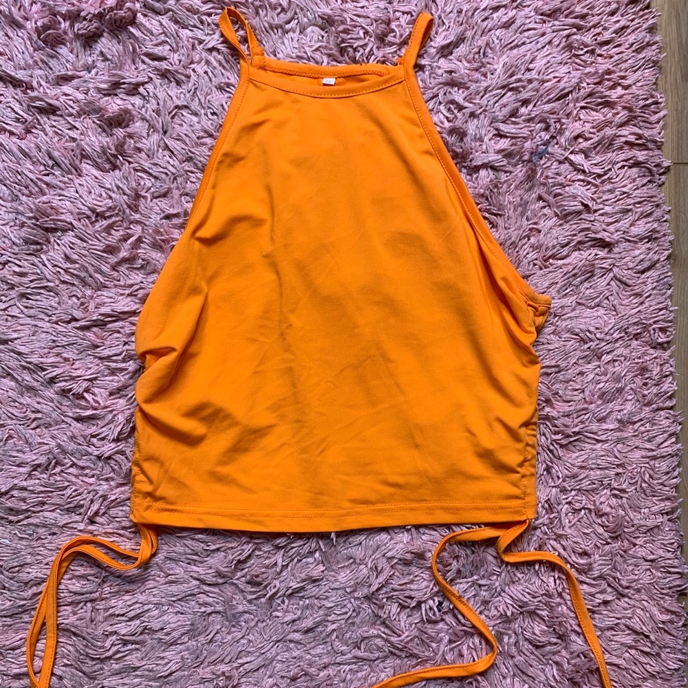 ORANGE HALTER TOP
